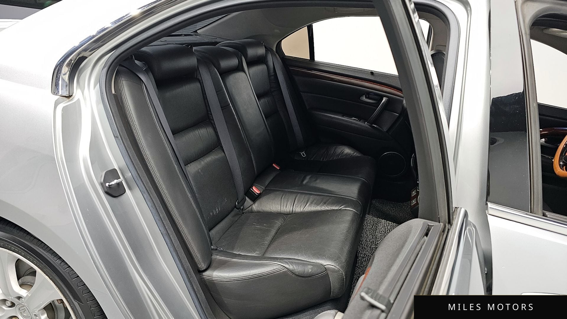 Honda Legend 2010 — миниатюра 12
