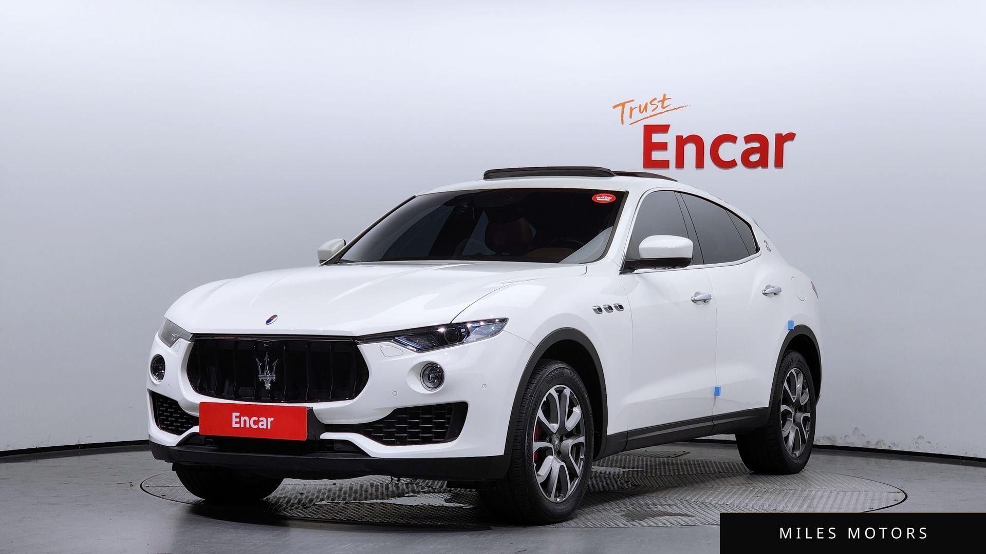 Maserati Levante 2018 — фото 1 из 12