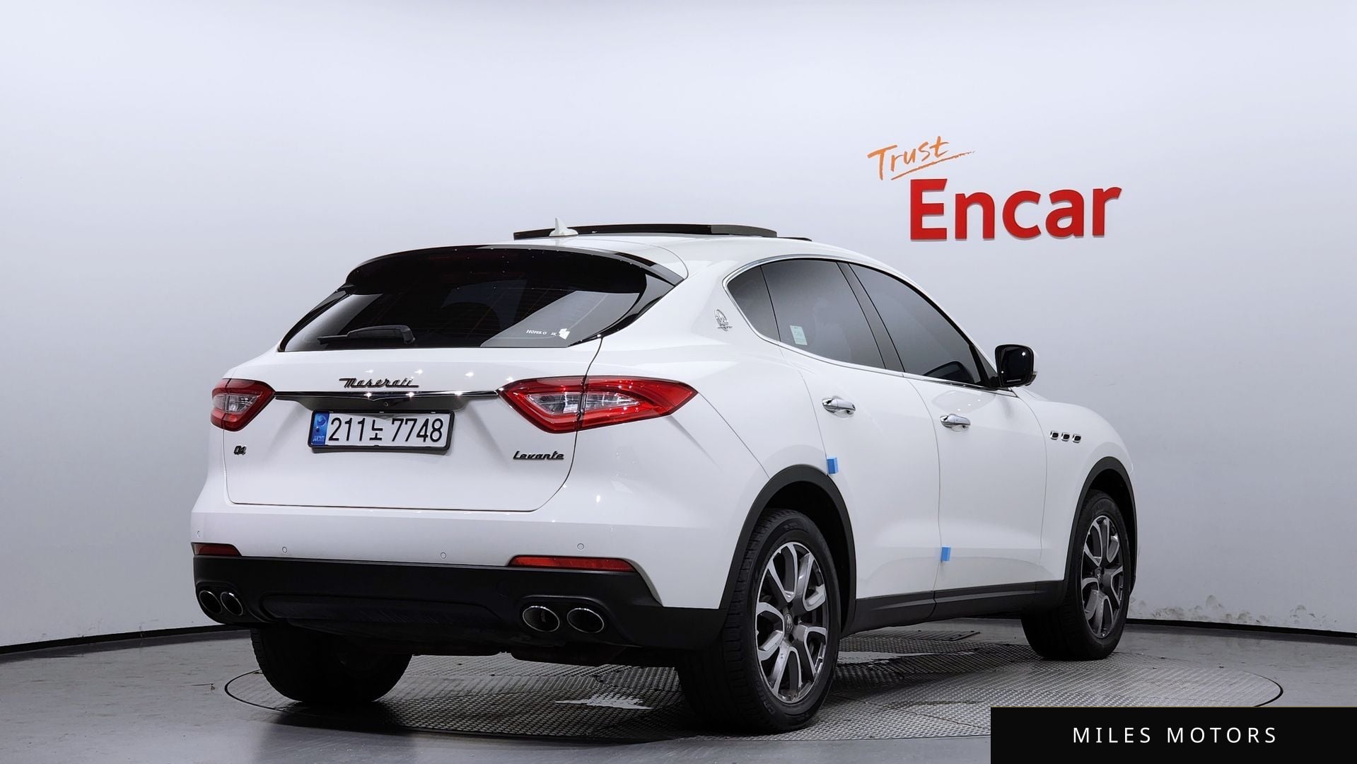 Maserati Levante 2018 — миниатюра 2