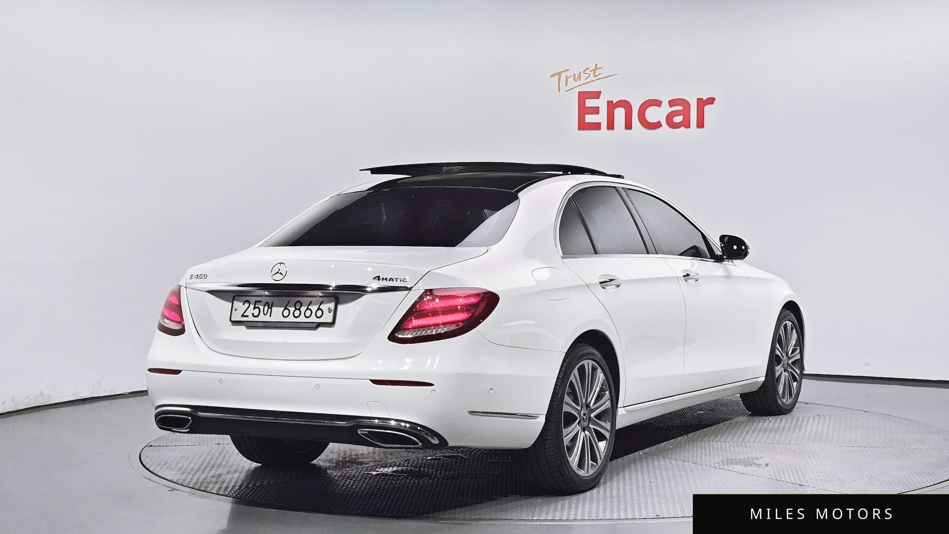 Mercedes-Benz E-Class W213 2019 — миниатюра 2