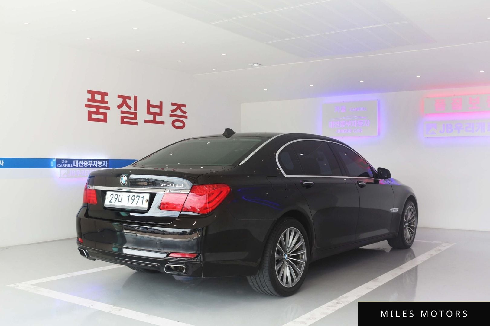 BMW 7 Series (F01) 2012 — миниатюра 8