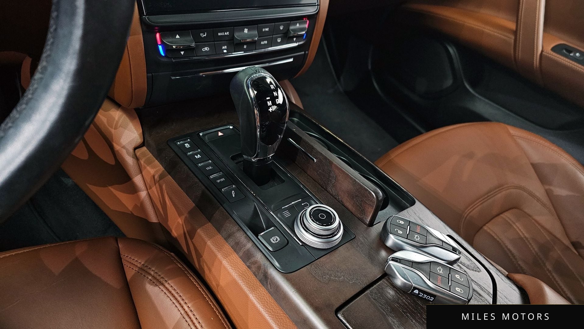 Maserati Quattroporte 2017 — миниатюра 9