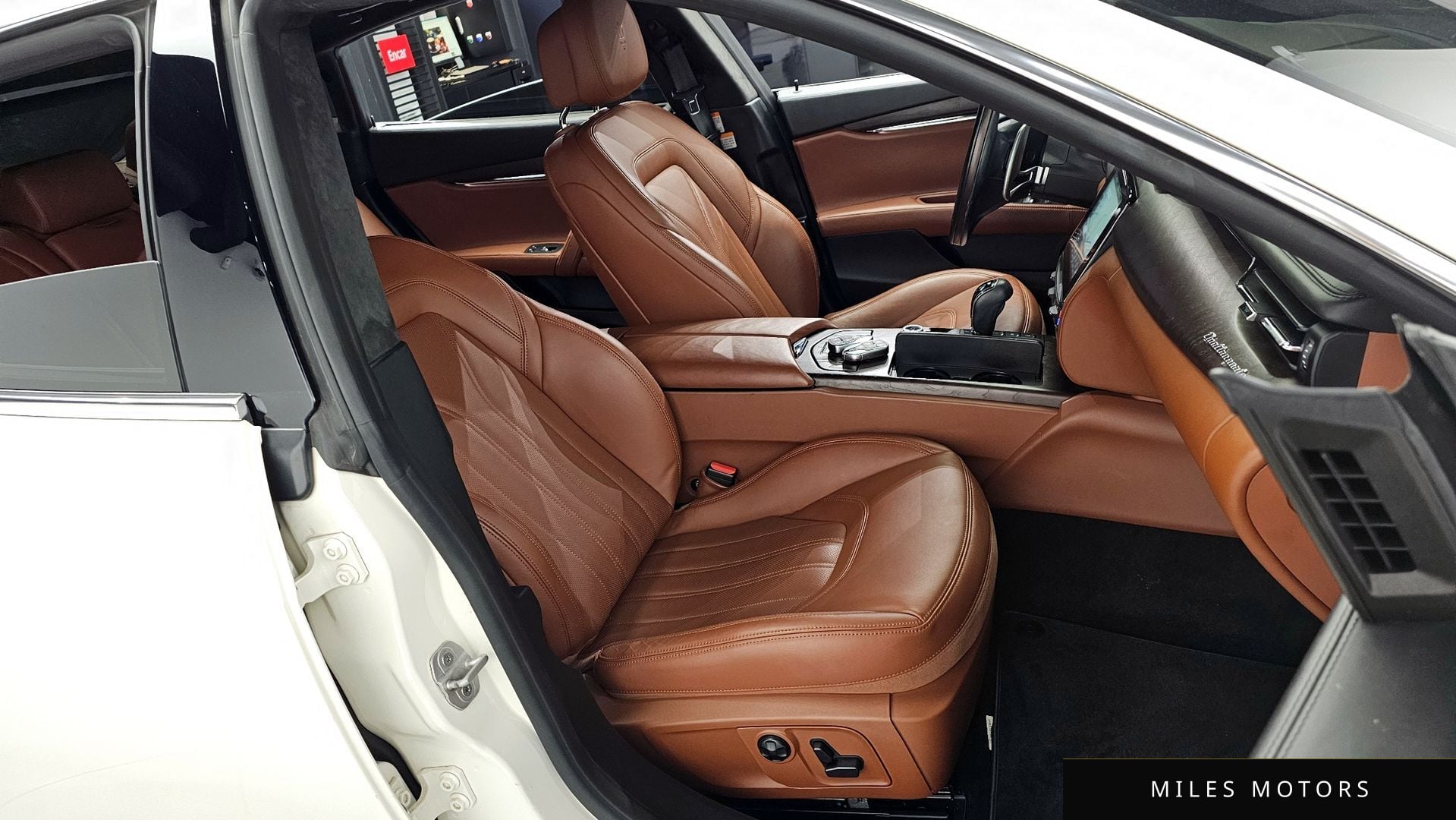 Maserati Quattroporte 2017 — миниатюра 10