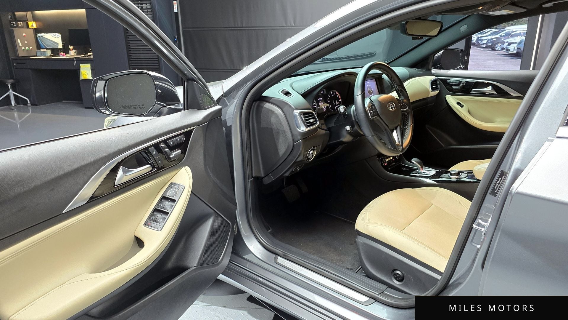 Infiniti Q30 2019 — миниатюра 11