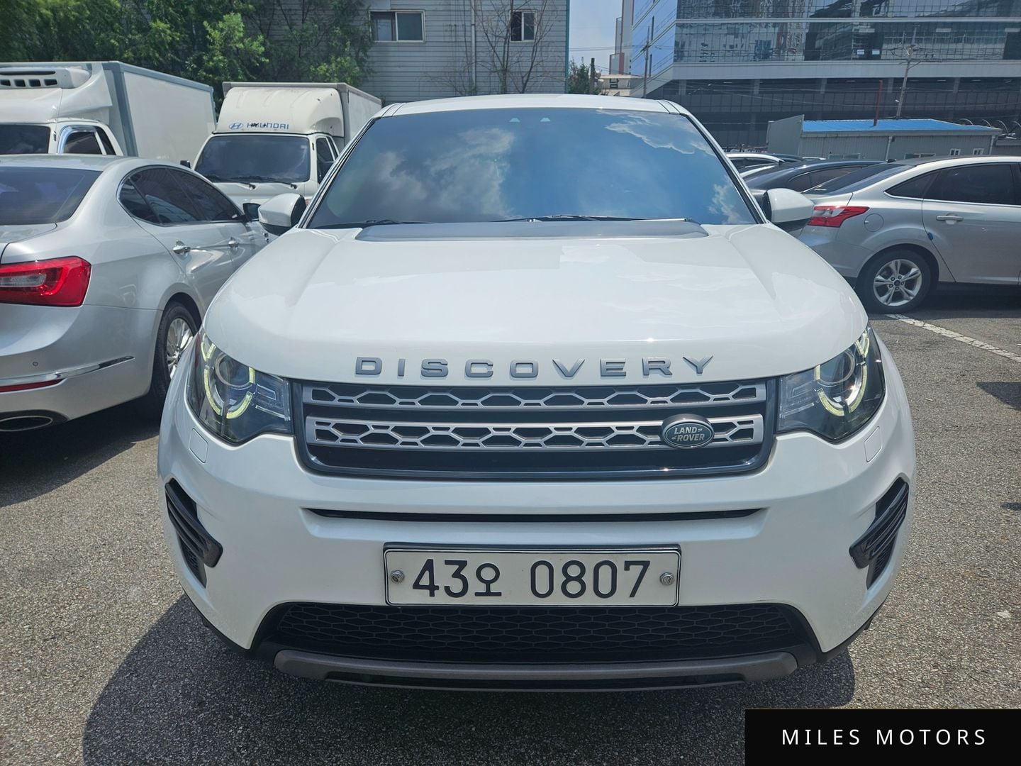 Land Rover Discovery Sport 2016 — фото 1 из 12