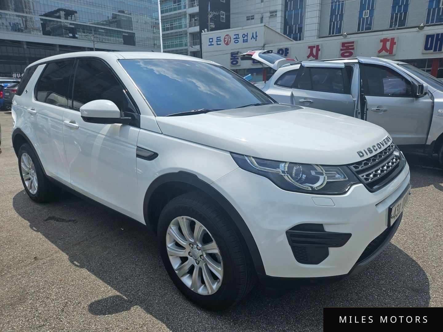 Land Rover Discovery Sport 2016 — миниатюра 3