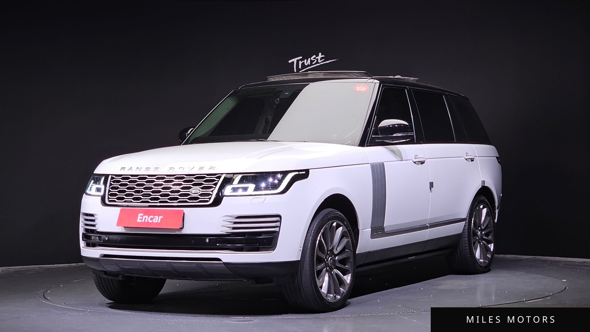 Land Rover Range Rover 2015 — фото 1 из 12