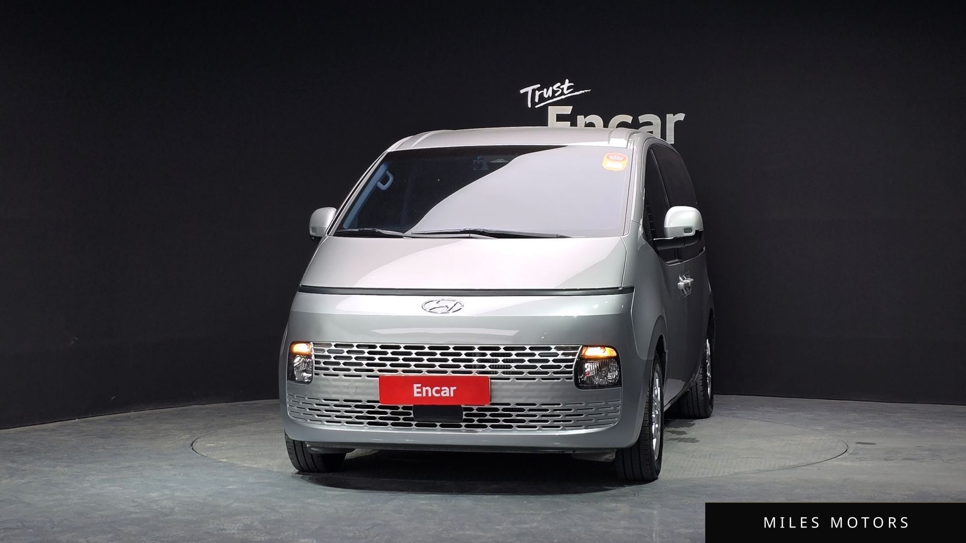 Hyundai Staria 2022 — миниатюра 3