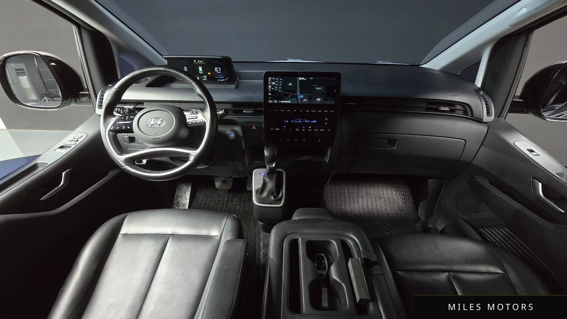 Hyundai Staria 2022 — миниатюра 7