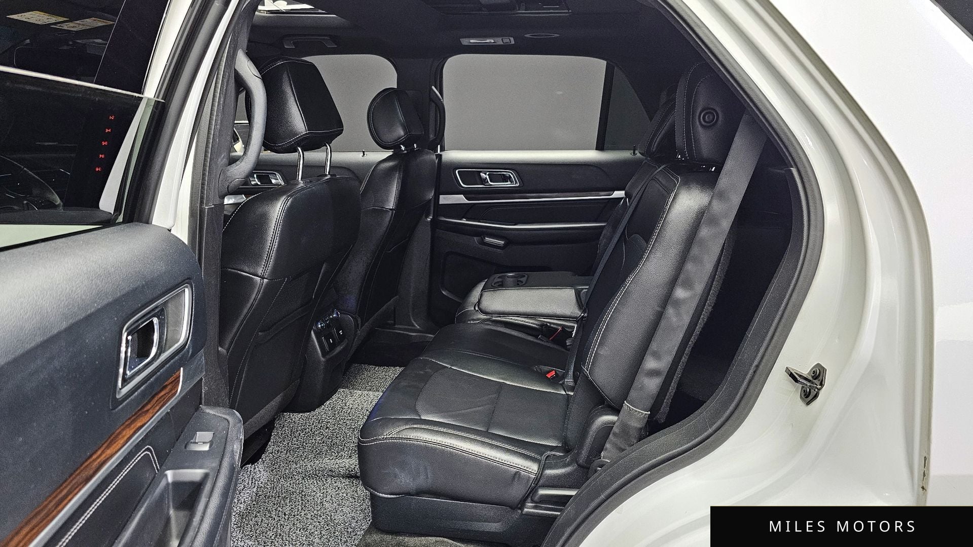 Ford Explorer 2016 — миниатюра 12