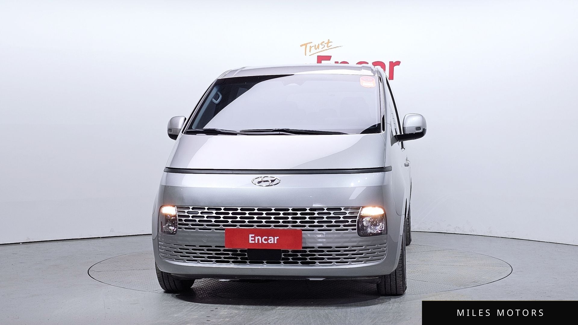 Hyundai Staria 2022 — миниатюра 3