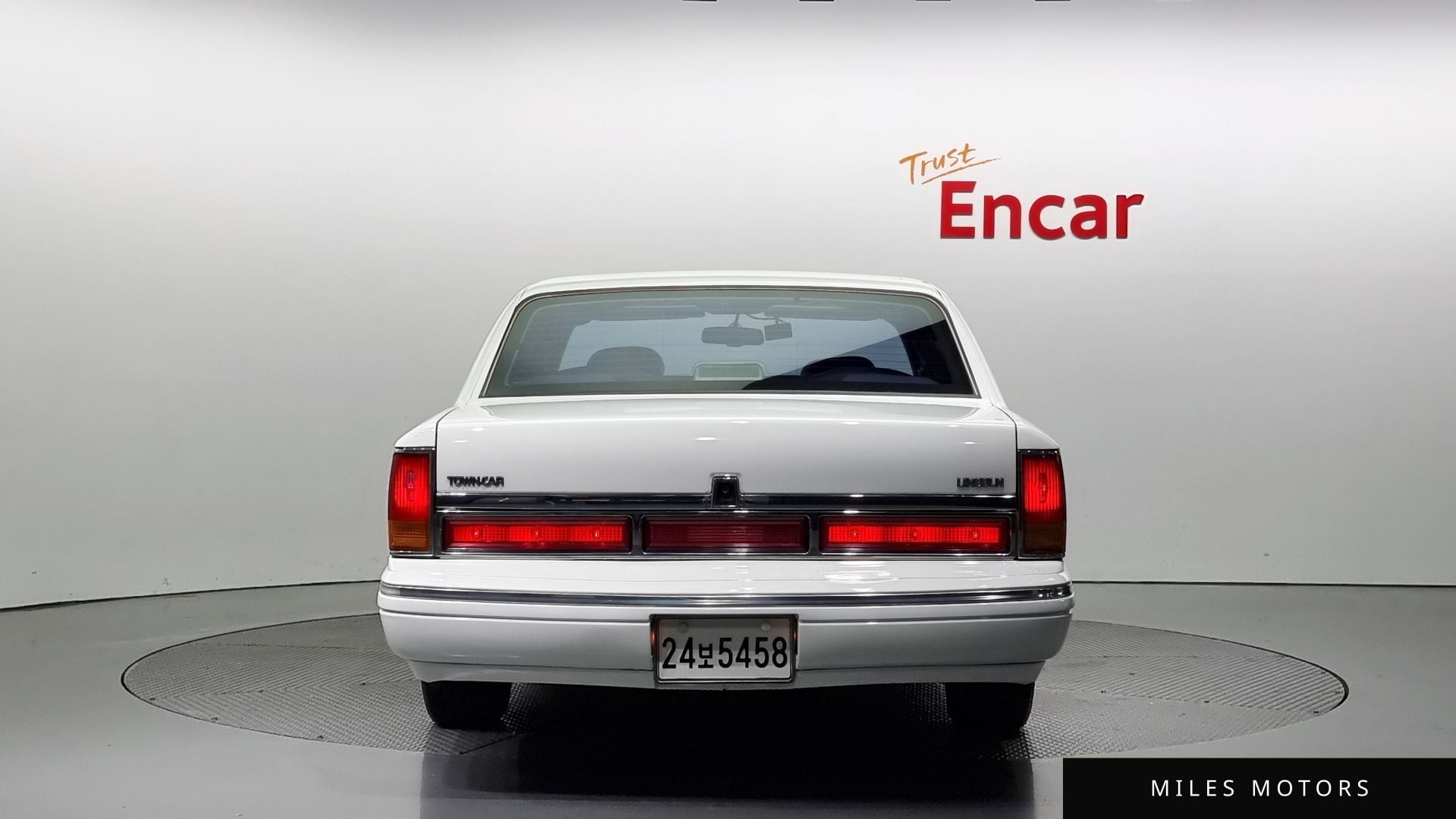 Lincoln Town Car 1997 — миниатюра 4