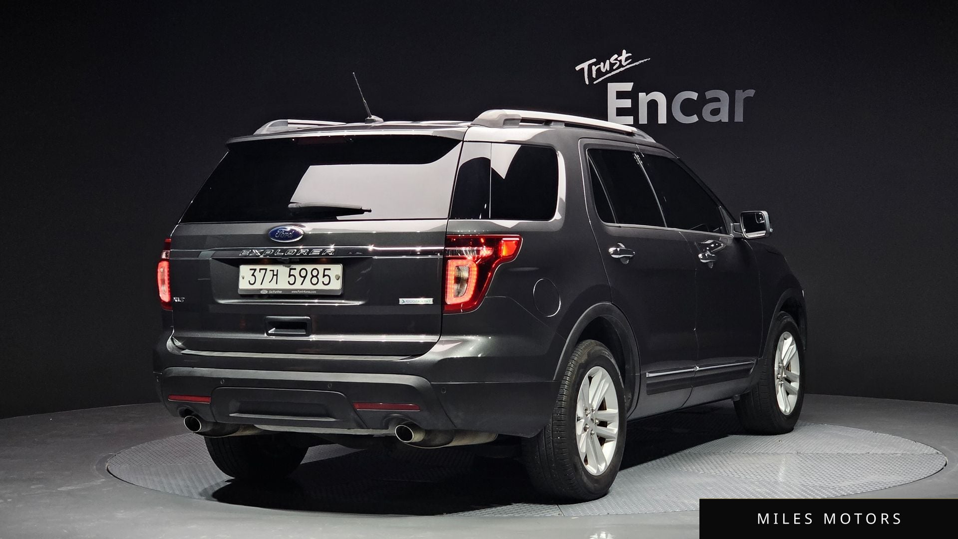 Ford Explorer 2015 — миниатюра 2