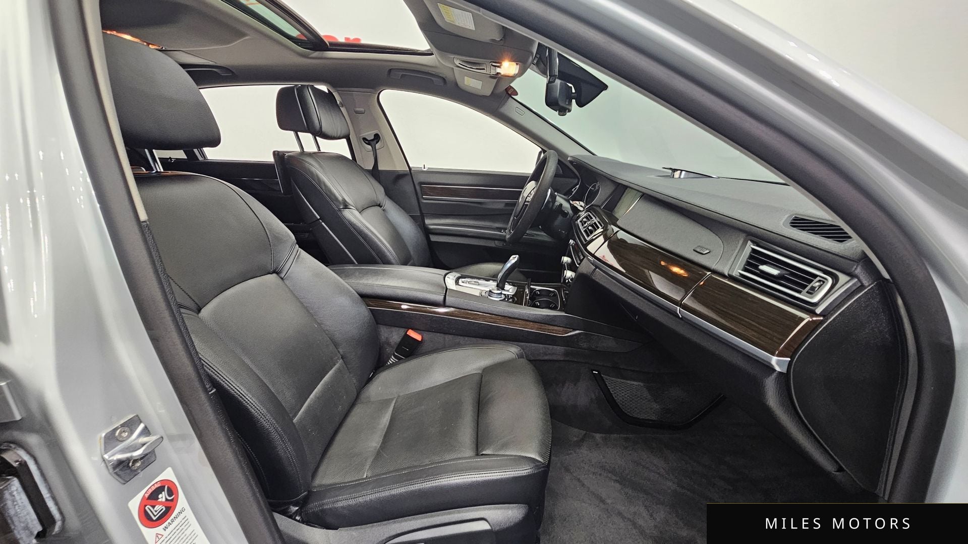 BMW 7 Series (F01) 2013 — миниатюра 10