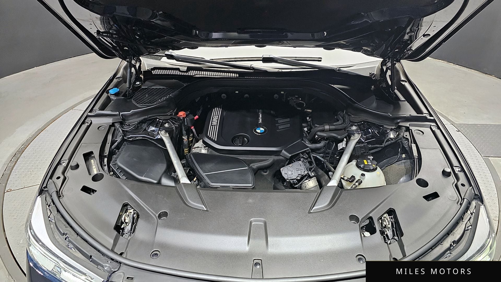 BMW 6 Series GT (G32) 2020 — миниатюра 6