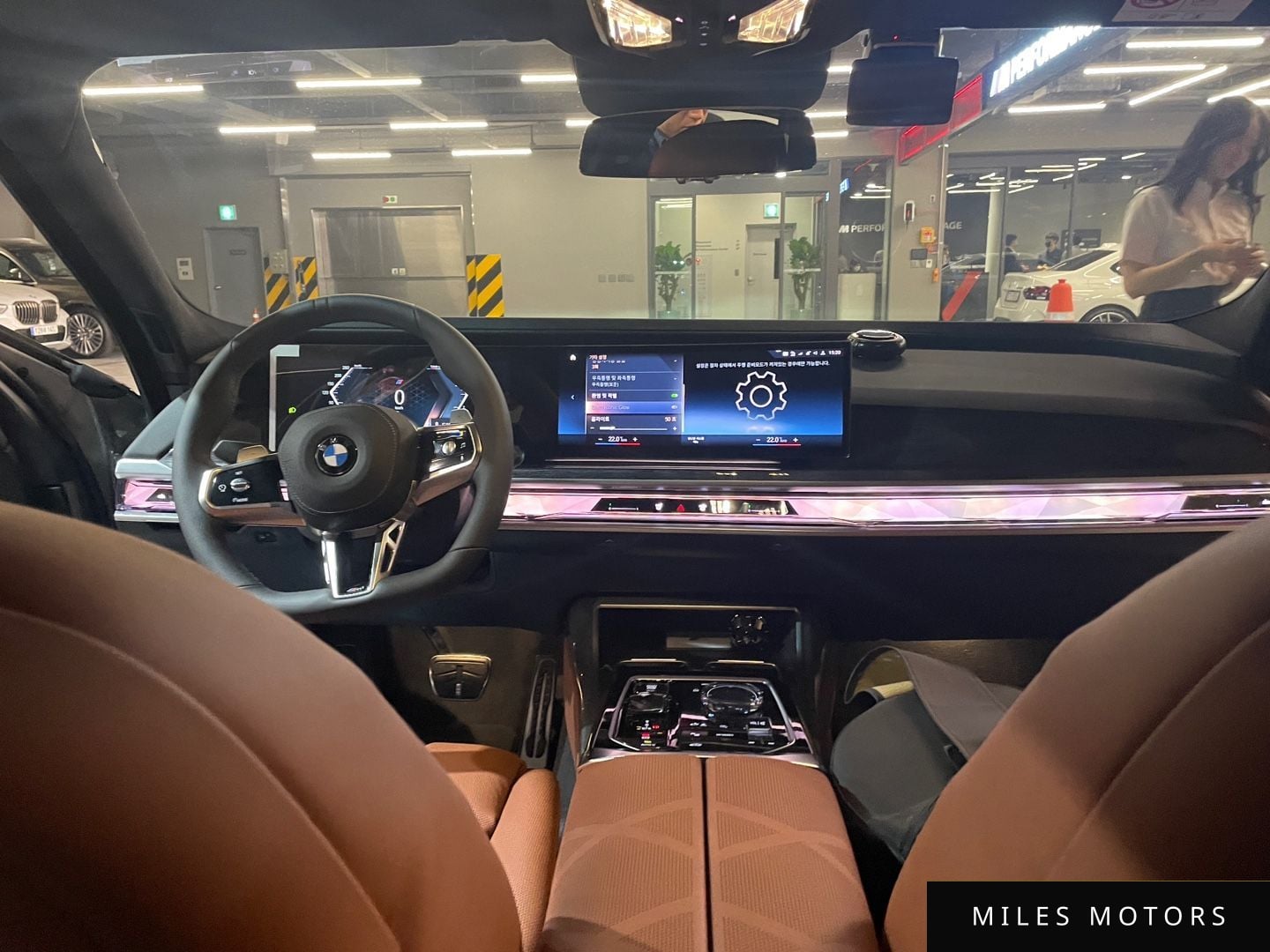 BMW 7 Series (G70) 2023 — миниатюра 10
