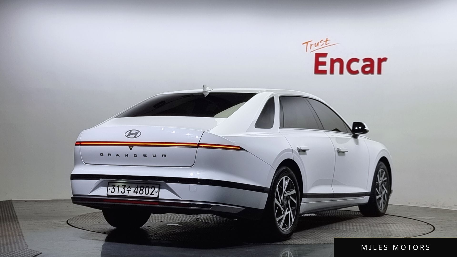 Hyundai Grandeur 2023 — миниатюра 2
