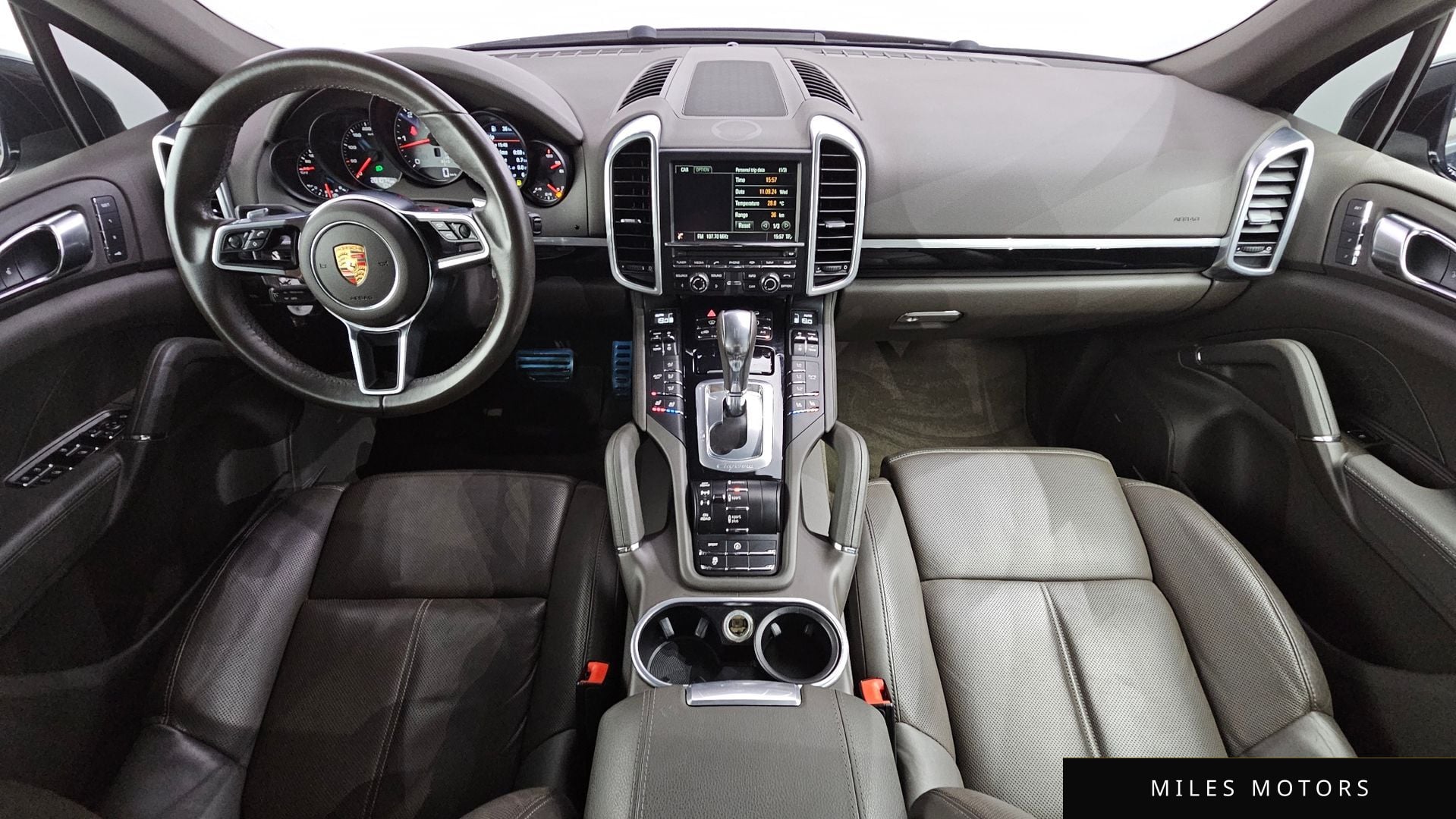 Porsche Cayenne 2015 — миниатюра 7