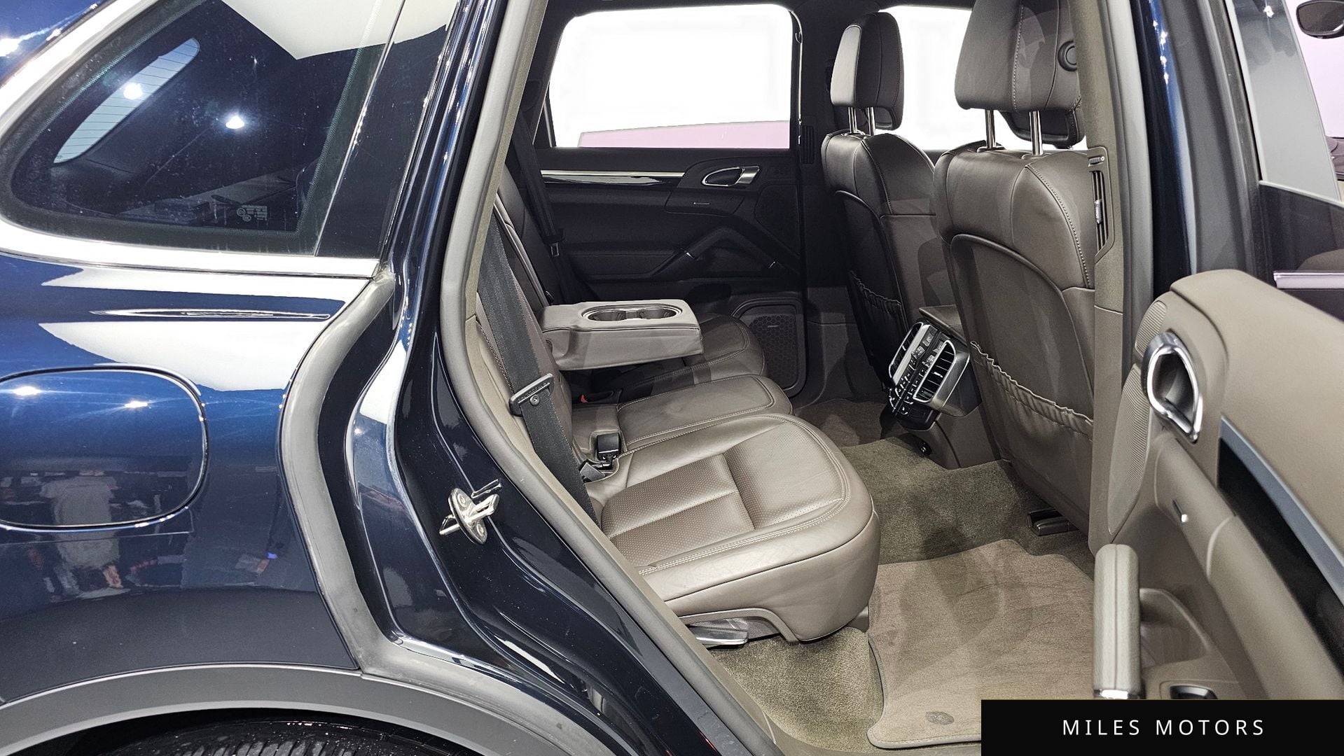Porsche Cayenne 2015 — миниатюра 12