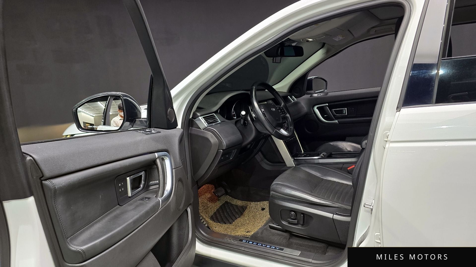 Land Rover Discovery Sport 2016 — миниатюра 10