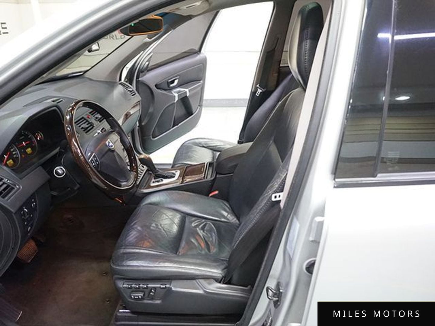 Volvo XC90 2010 — миниатюра 10