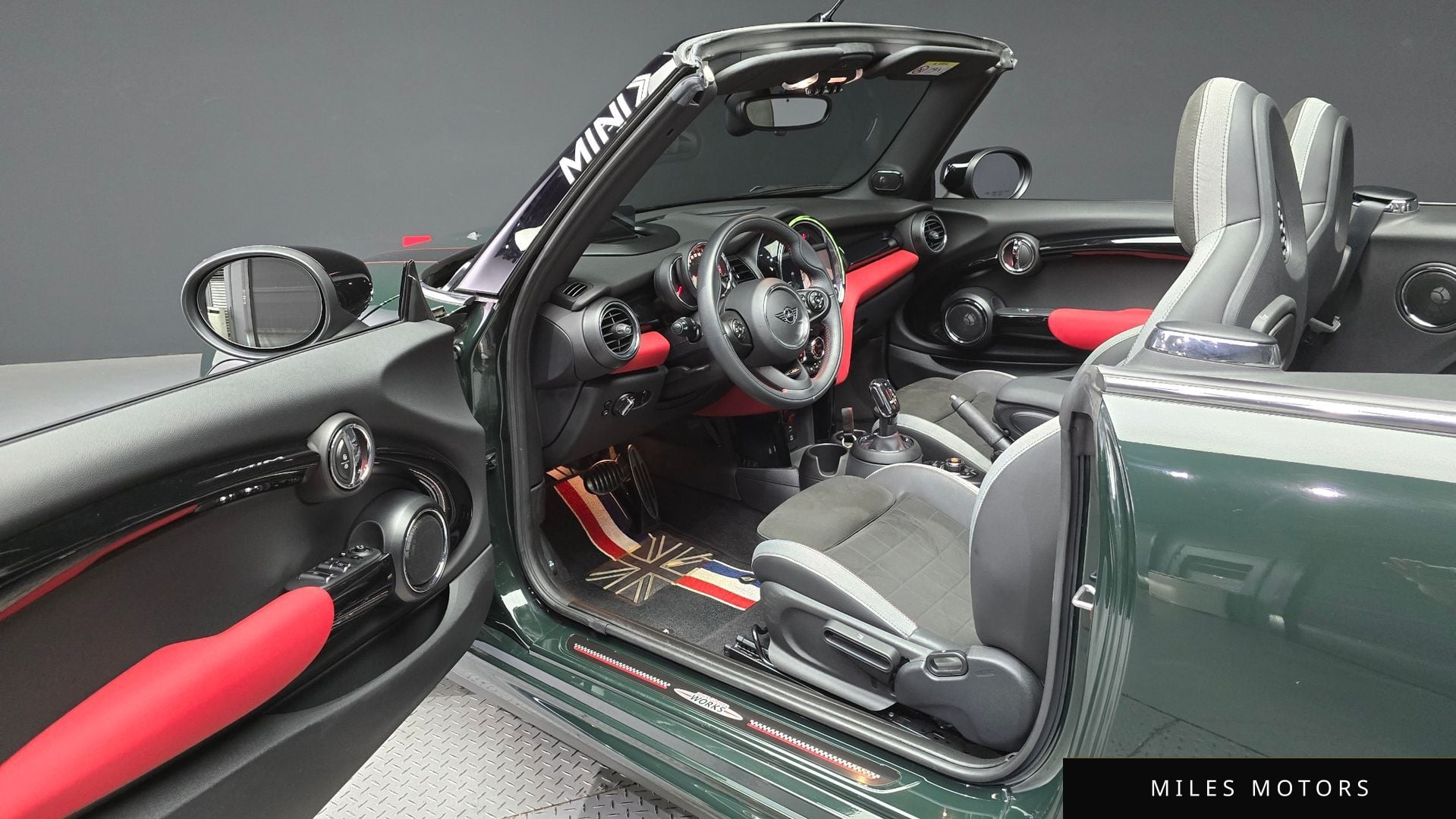 MINI Cooper Convertible 2020 — миниатюра 10