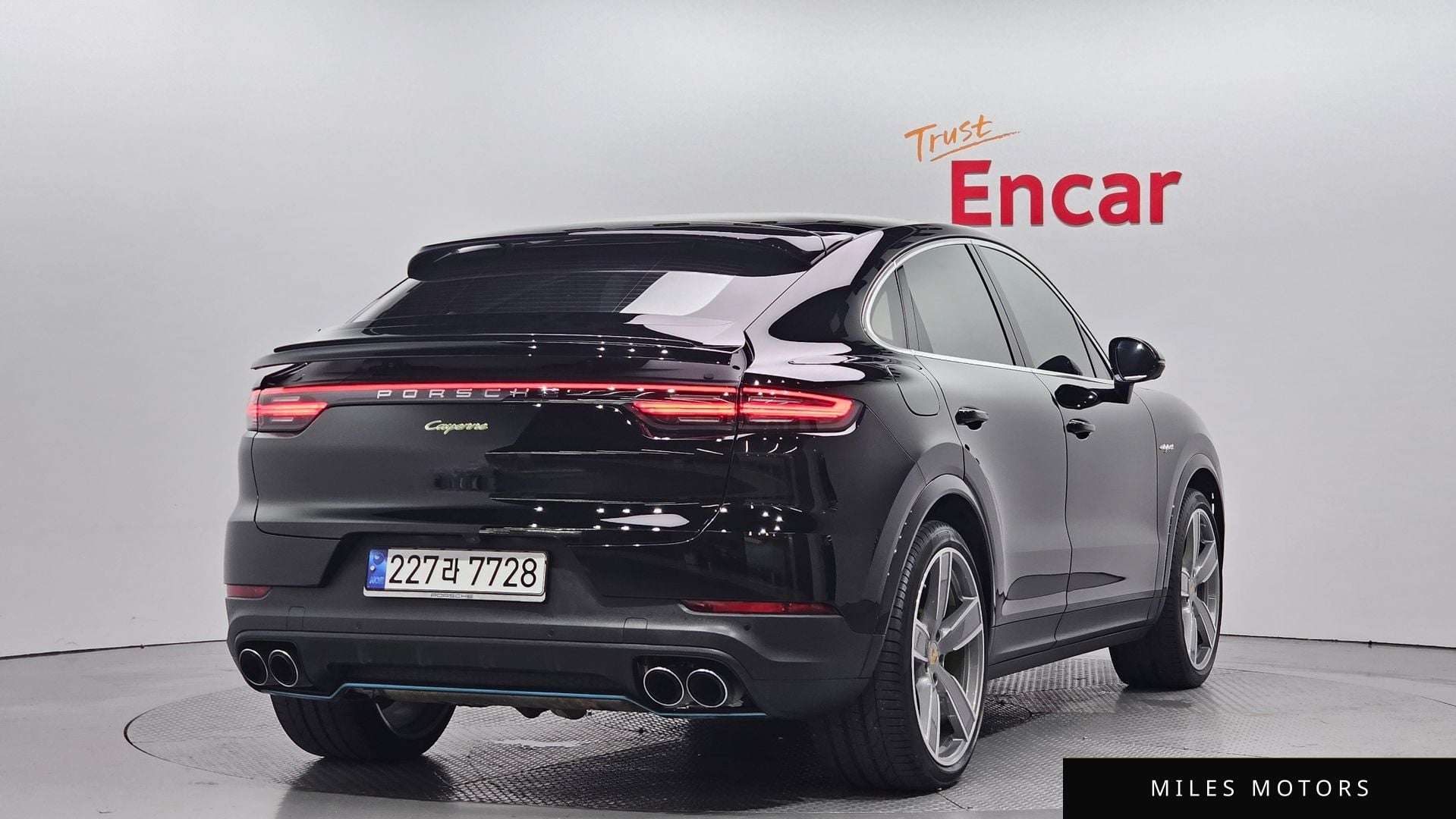 Porsche Cayenne 2020 — миниатюра 2