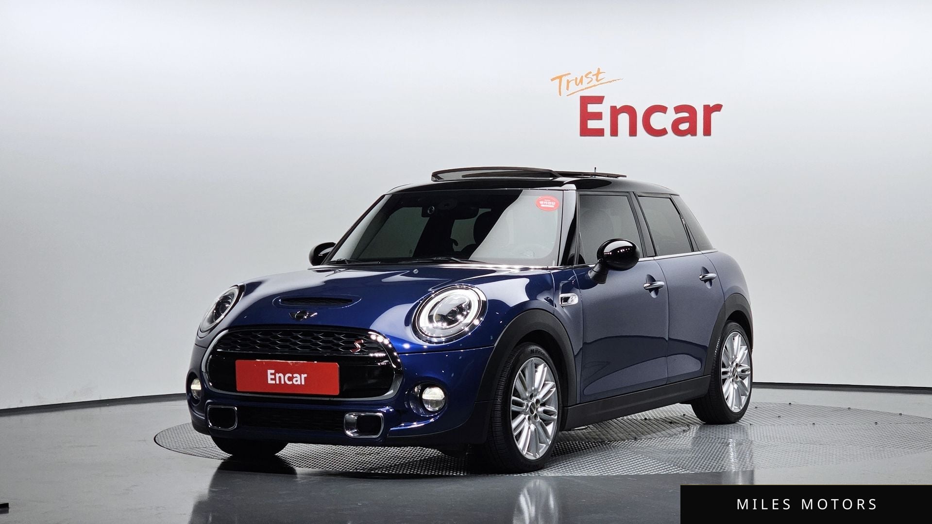 MINI Cooper 2015 — фото 1 из 12