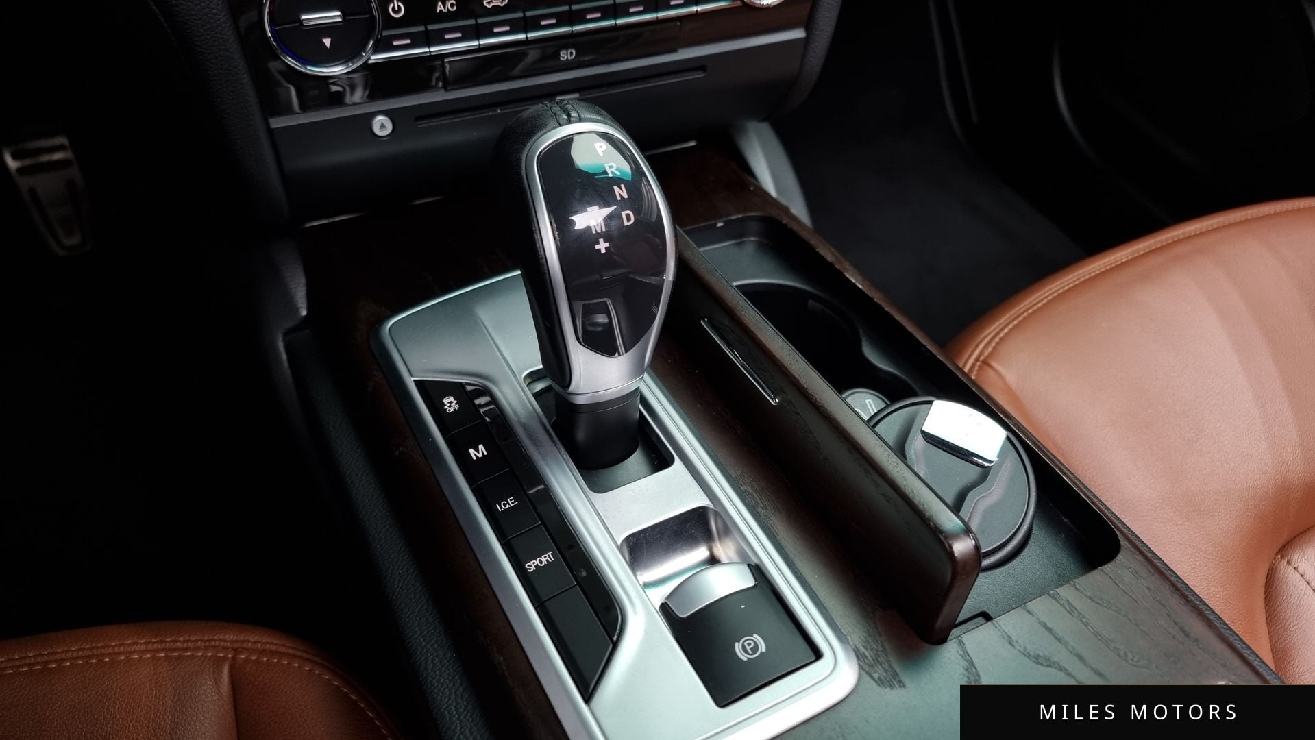 Maserati 기블리 2016 — миниатюра 9