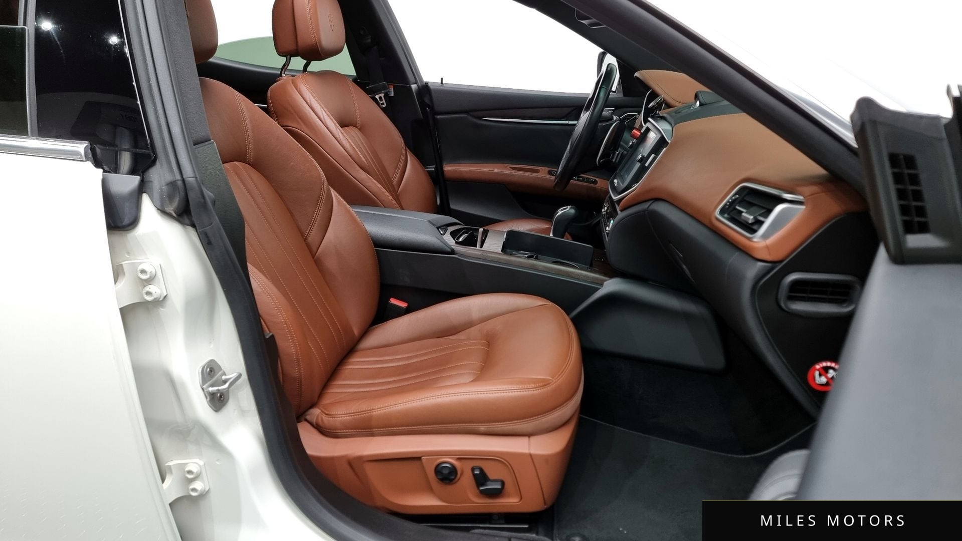 Maserati 기블리 2016 — миниатюра 10