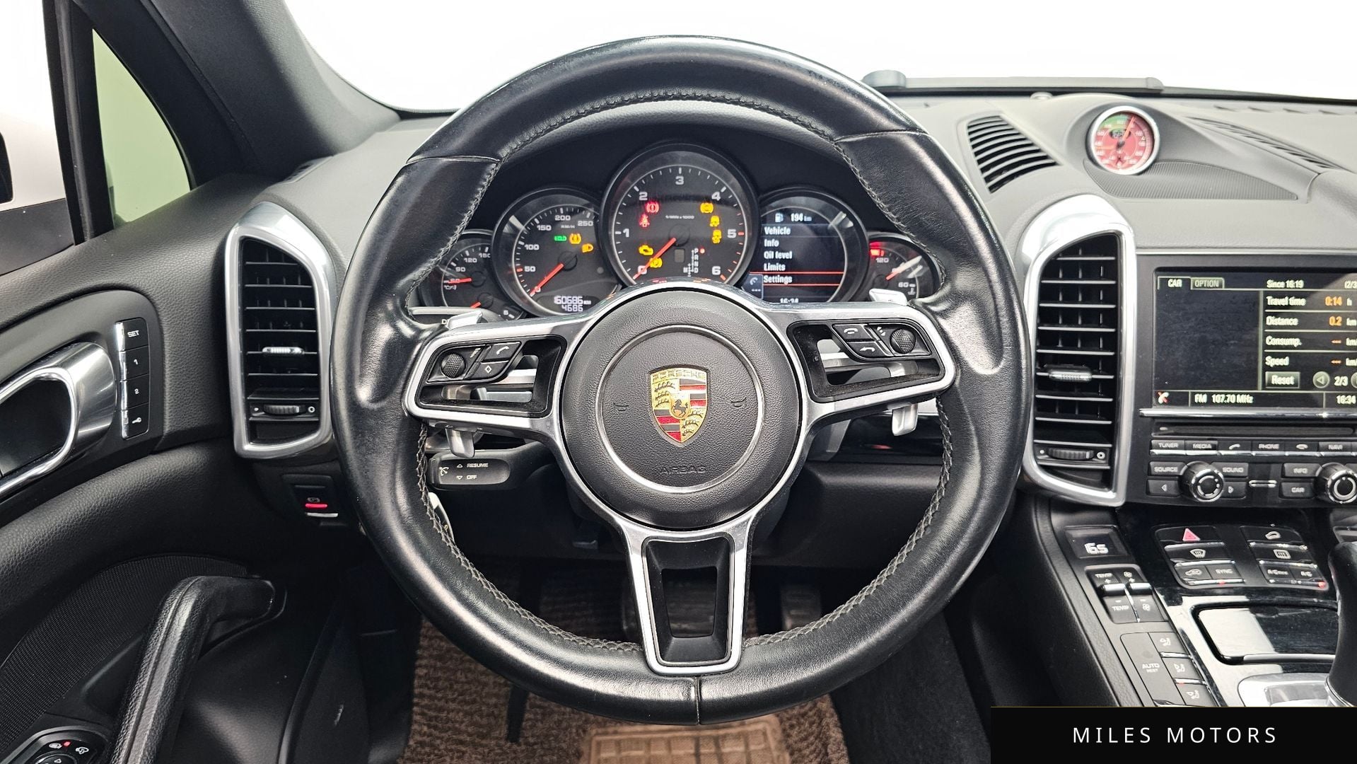 Porsche Cayenne 2015 — миниатюра 13
