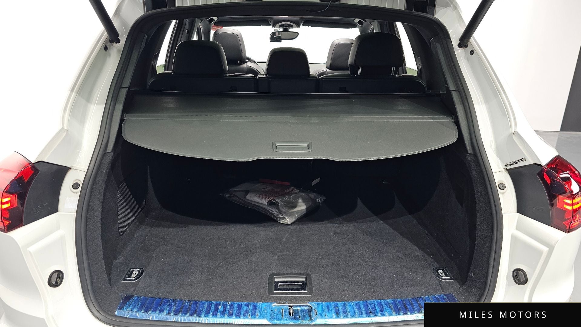 Porsche Cayenne 2015 — миниатюра 20