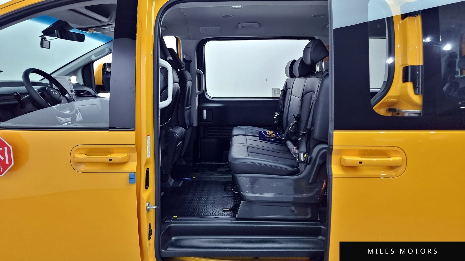 Hyundai Staria 2023 — миниатюра 12