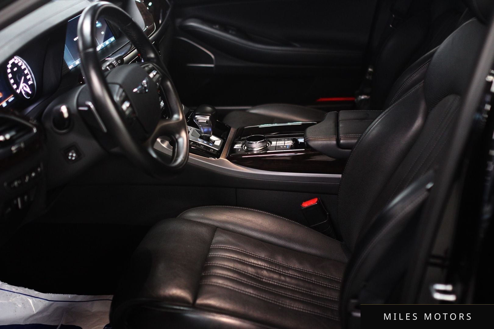 Genesis EQ900 2018 — миниатюра 10