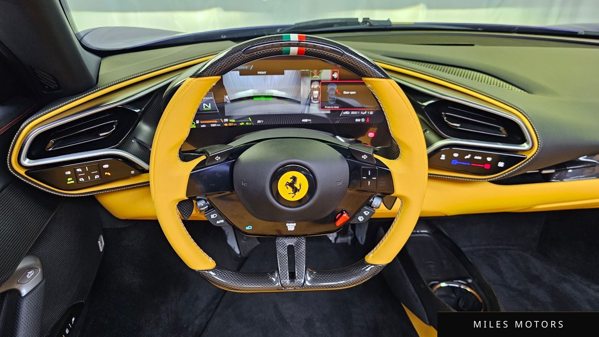 Ferrari 296 GTS 2024 — миниатюра 12