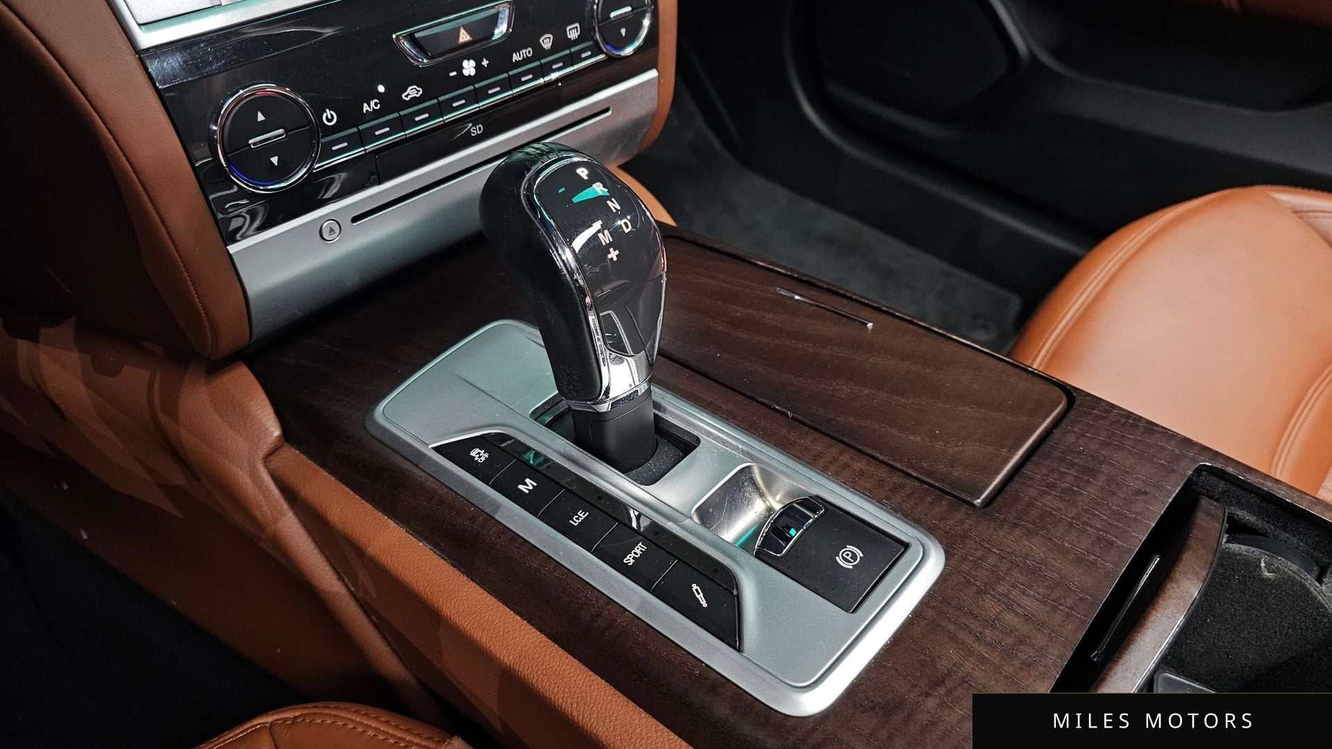 Maserati Quattroporte 2016 — миниатюра 9