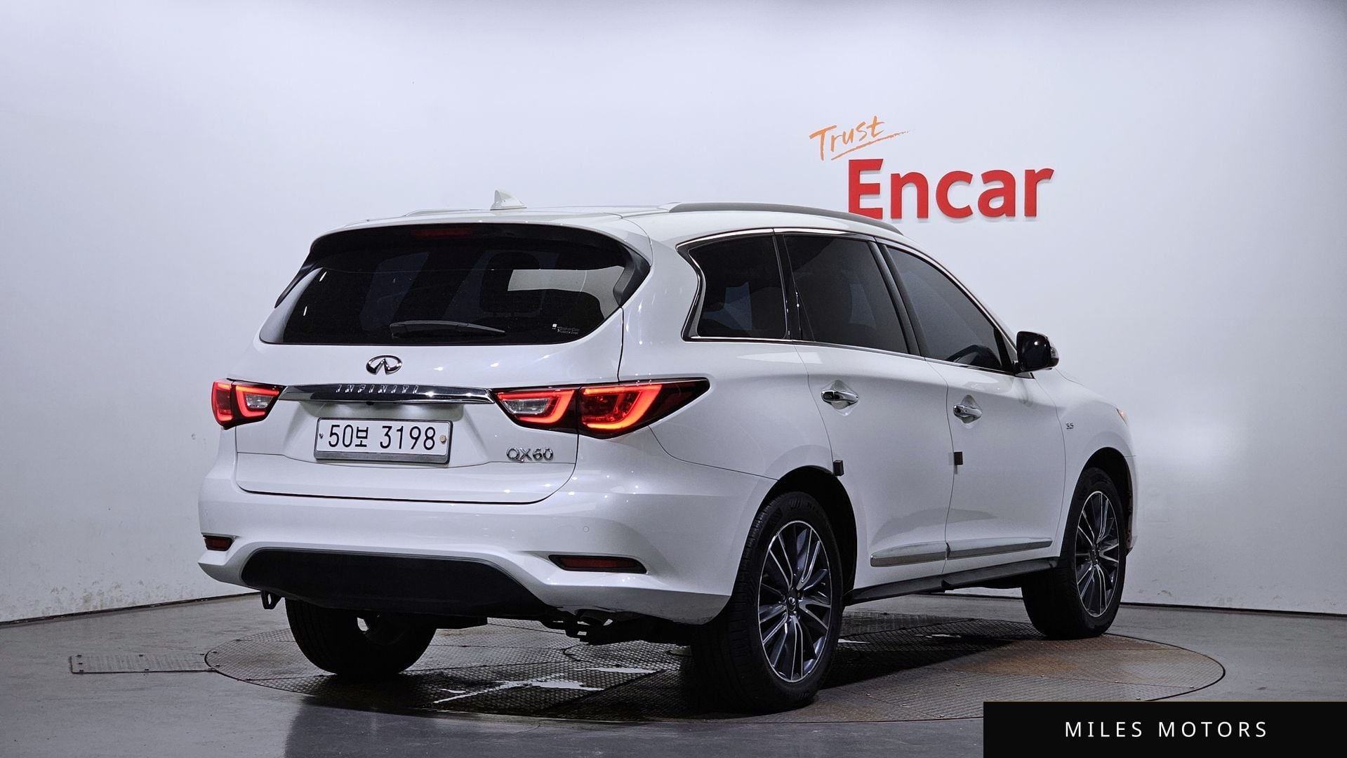 Infiniti QX60 2017 — миниатюра 2