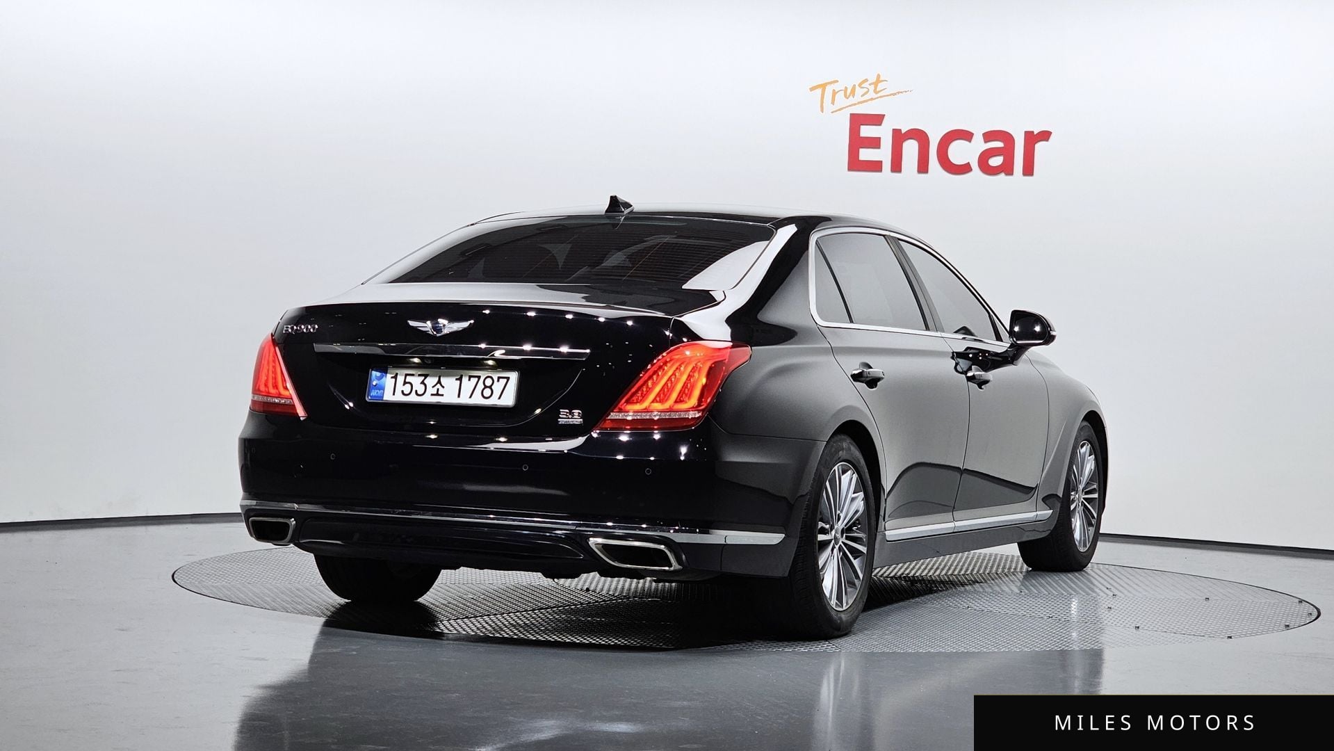 Genesis EQ900 2016 — миниатюра 2