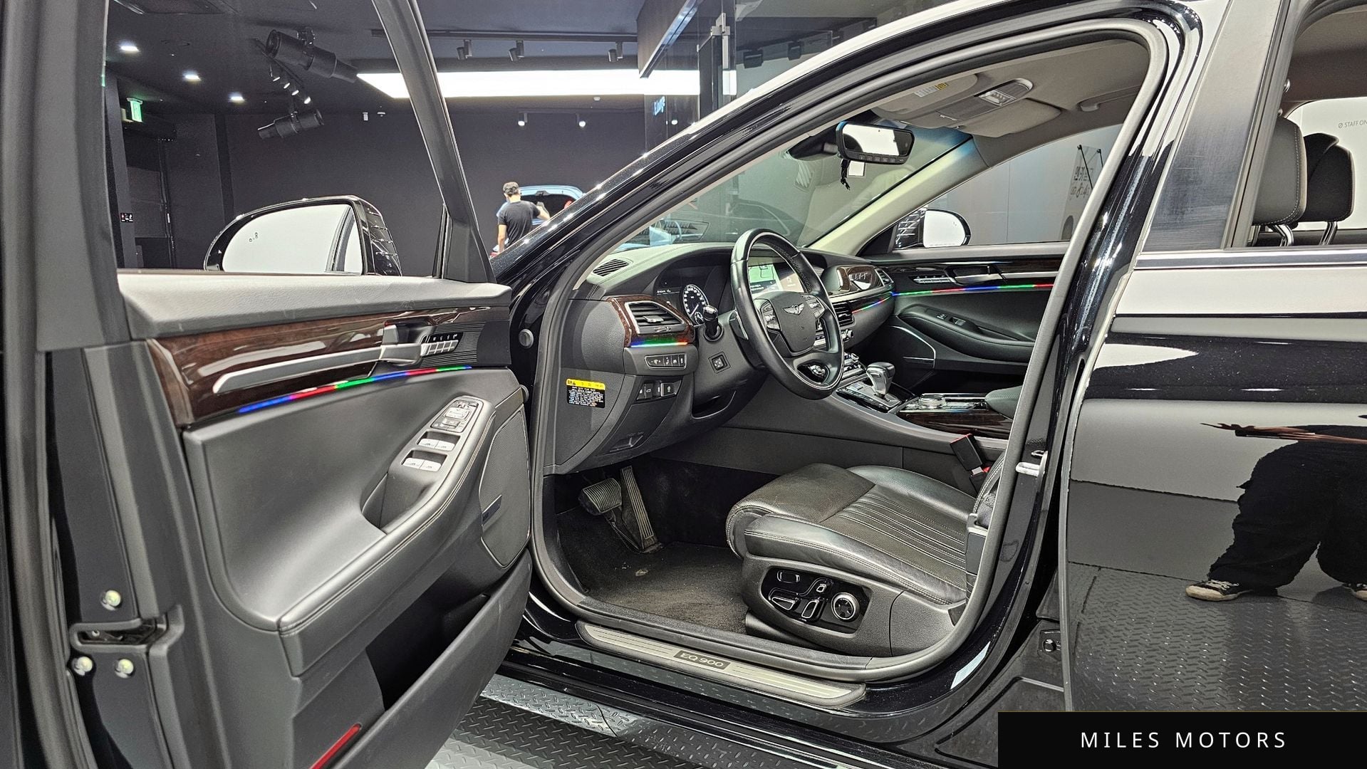 Genesis EQ900 2016 — миниатюра 10