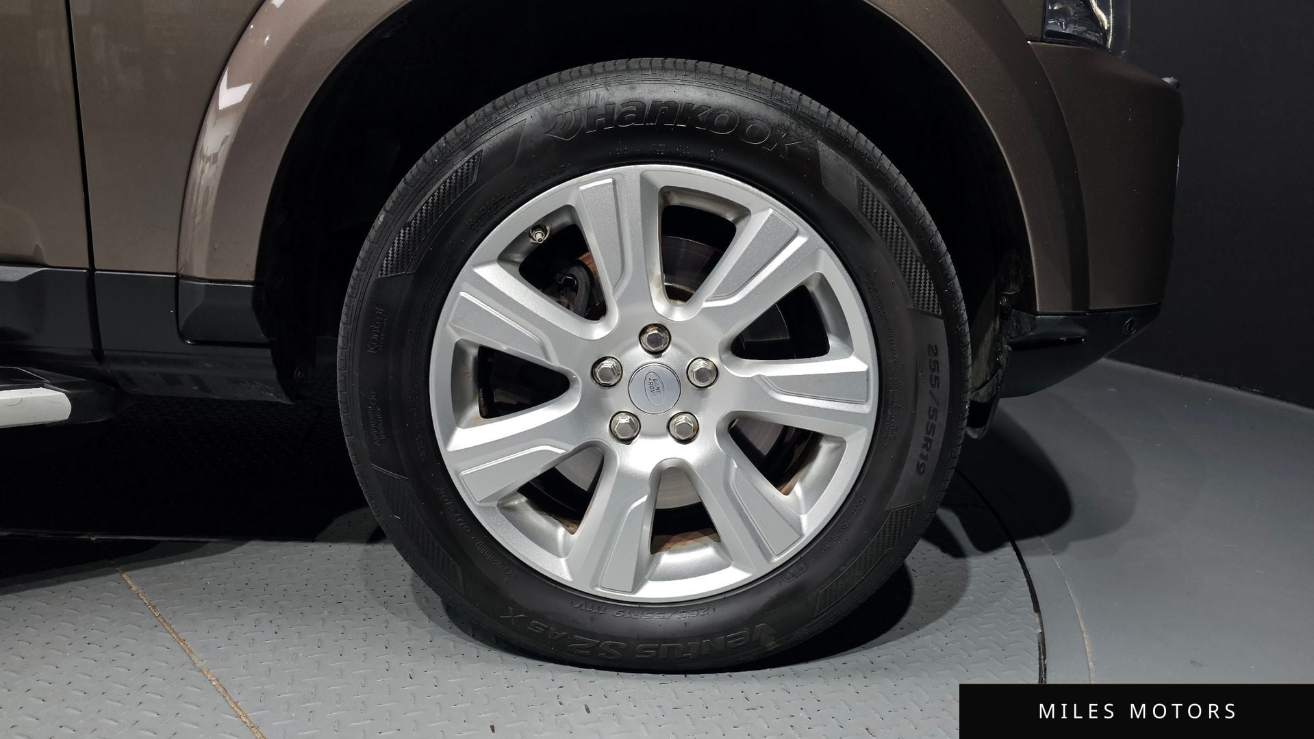 Land Rover Discovery 2016 — миниатюра 5