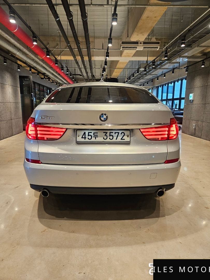 BMW 5 Series GT (F07) 2011 — миниатюра 4