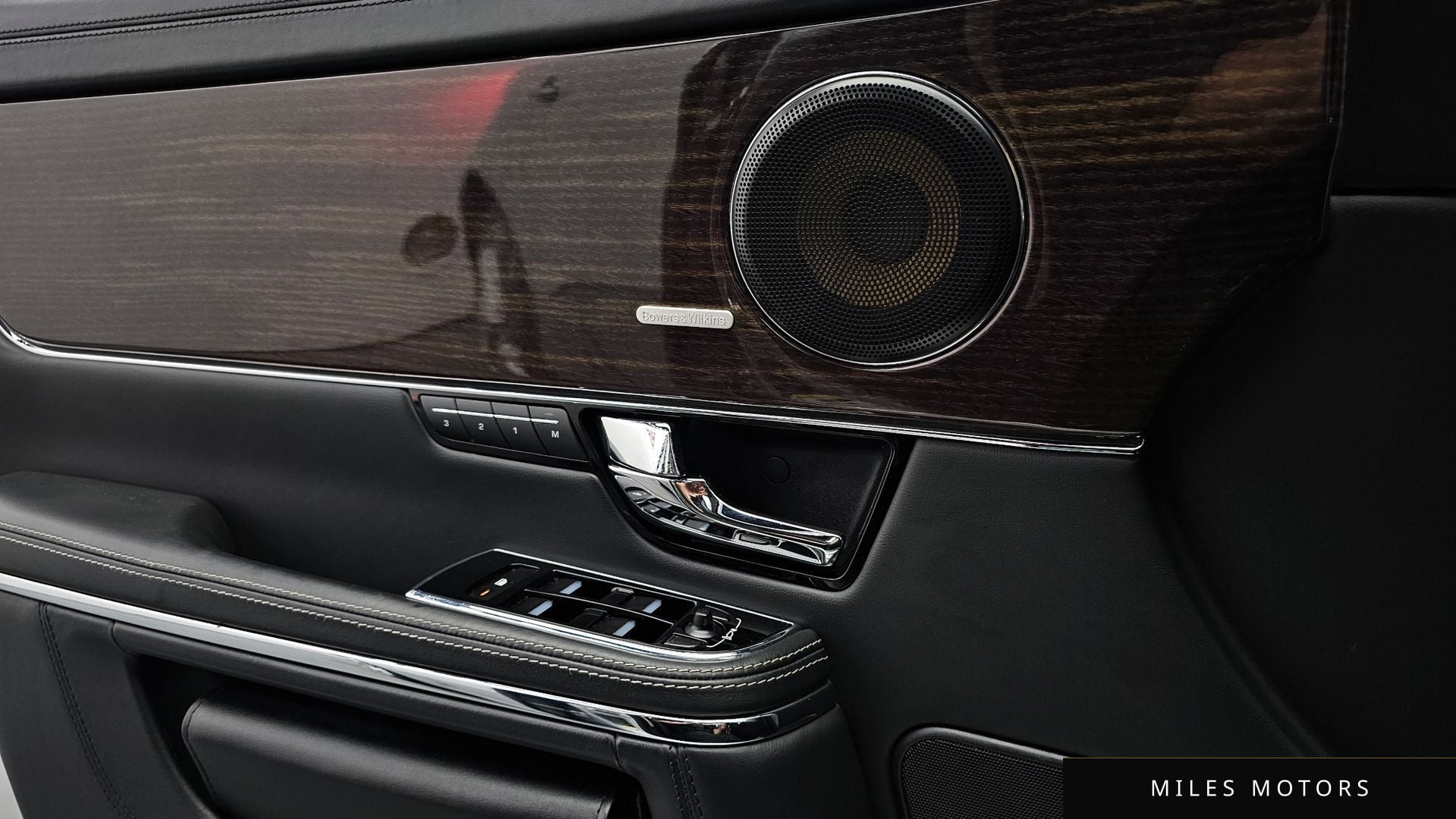 Jaguar All New XJ 2012 — миниатюра 18