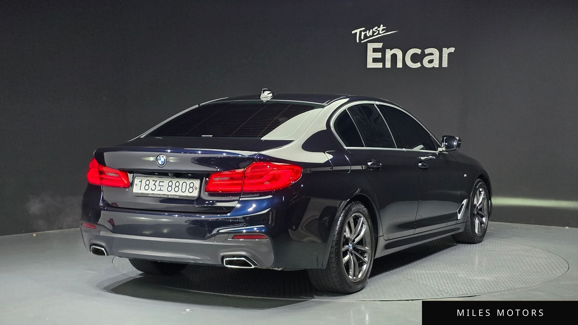 BMW 5 Series (G30) 2020 — миниатюра 2