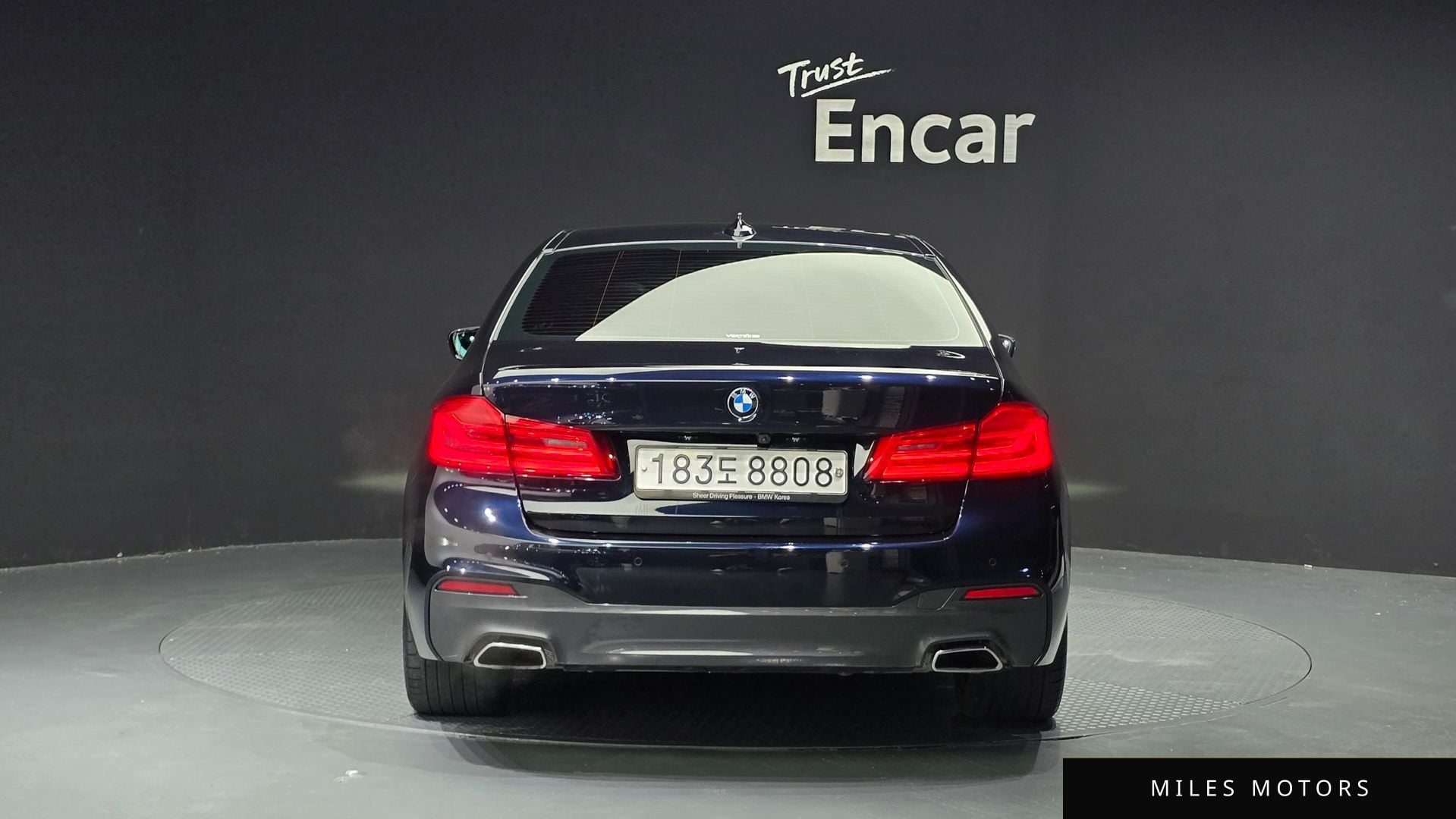 BMW 5 Series (G30) 2020 — миниатюра 4