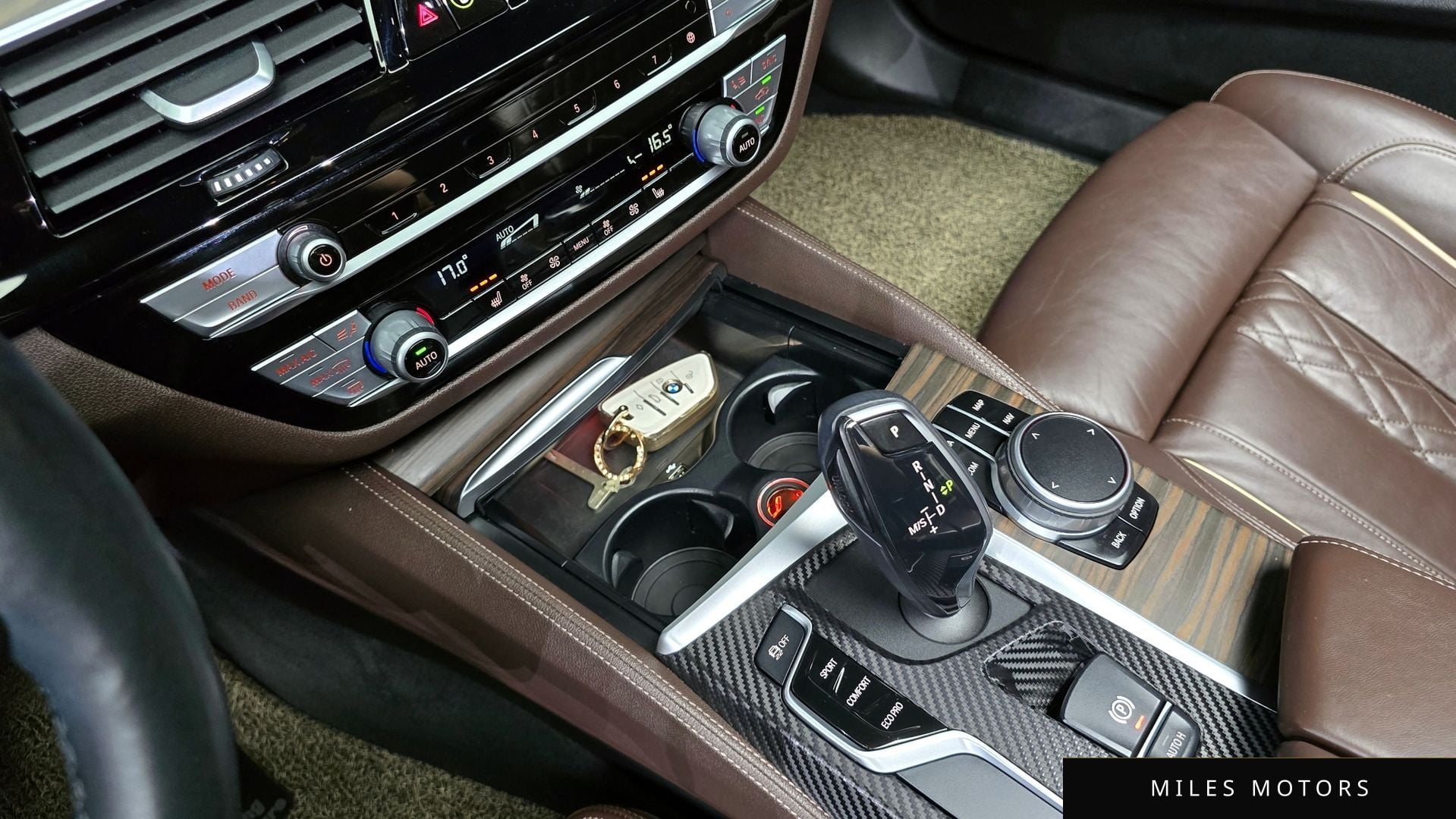 BMW 5 Series (G30) 2020 — миниатюра 9