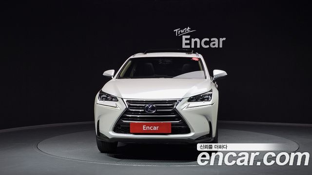 Лексус NX300h 2017 — миниатюра 3