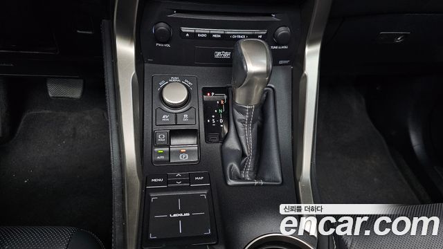 Лексус NX300h 2017 — миниатюра 9