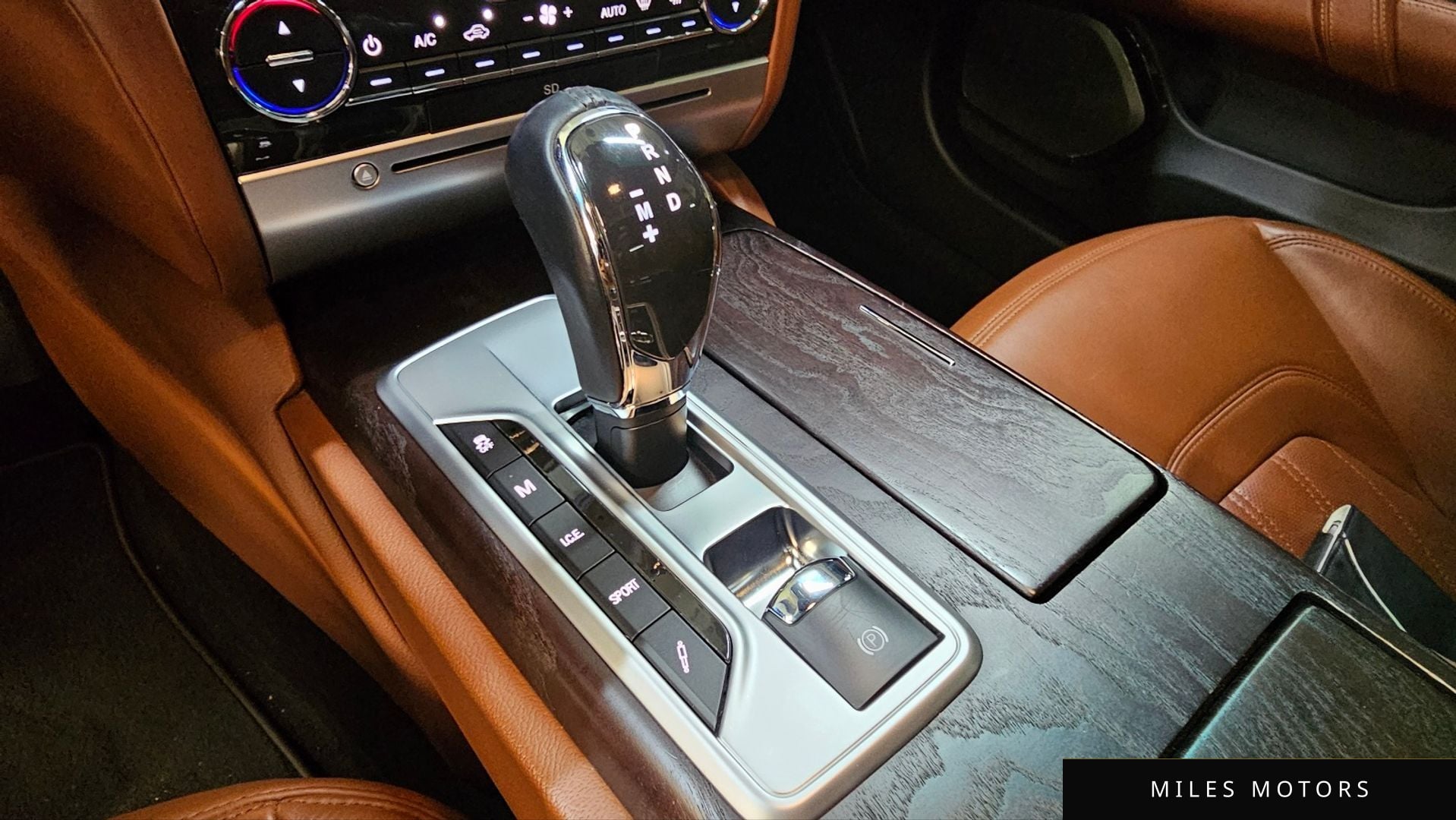 Maserati Quattroporte 2014 — миниатюра 9