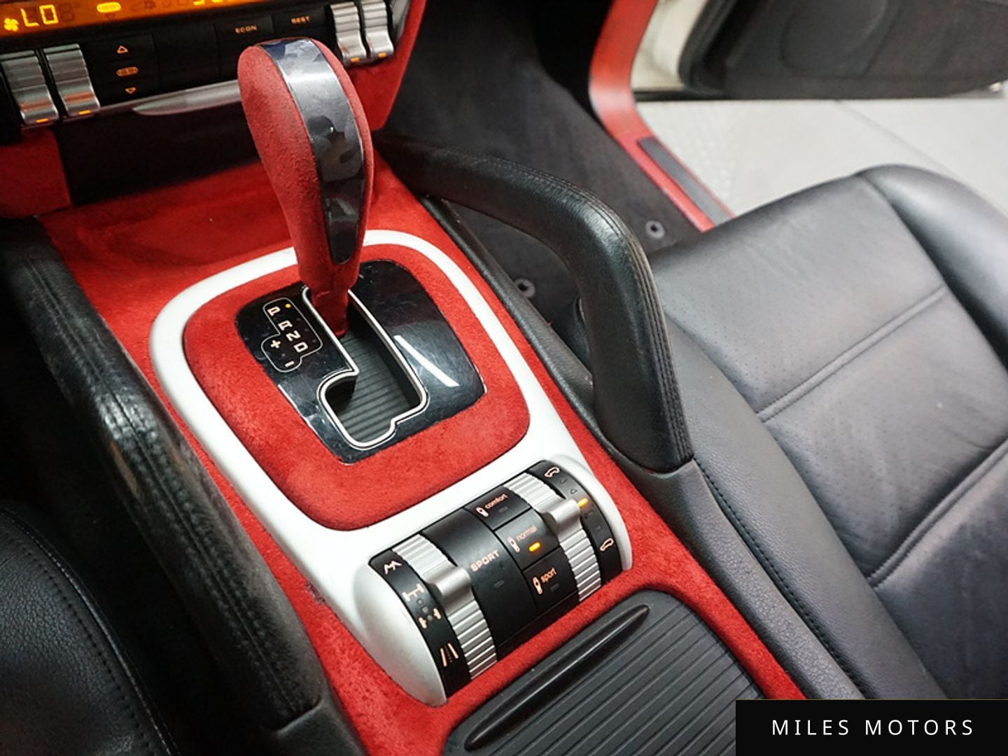 Porsche 카이엔 2008 — миниатюра 9