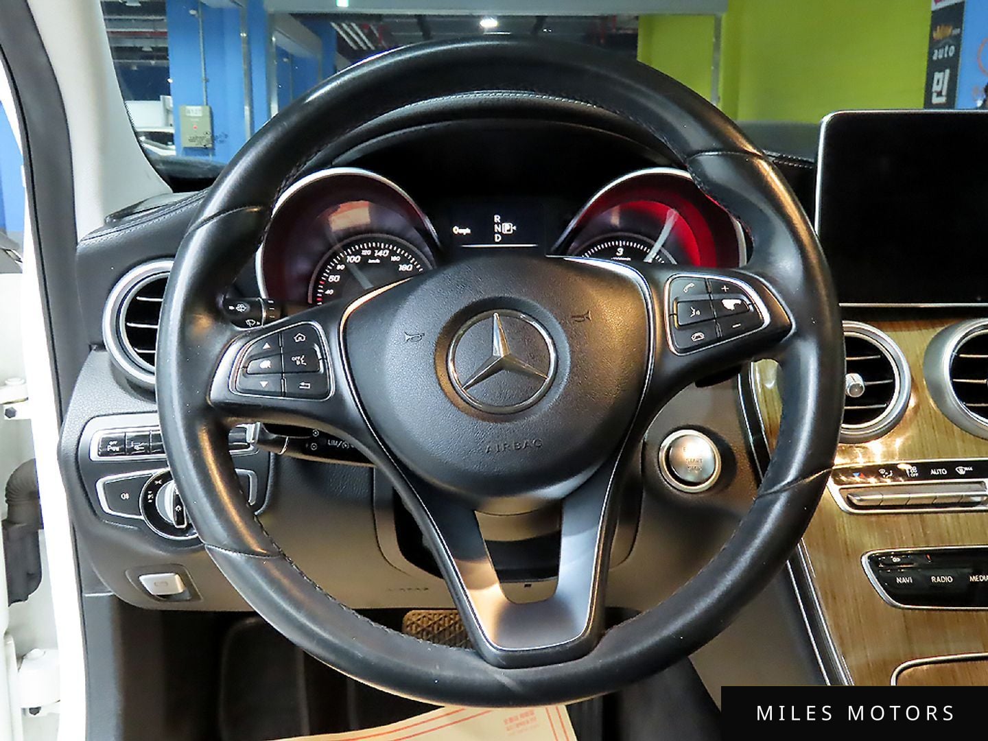 Mercedes-Benz C-Class W205 2015 — миниатюра 11